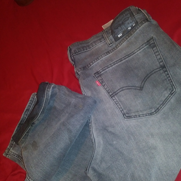 Levis - Picture 2 of 2